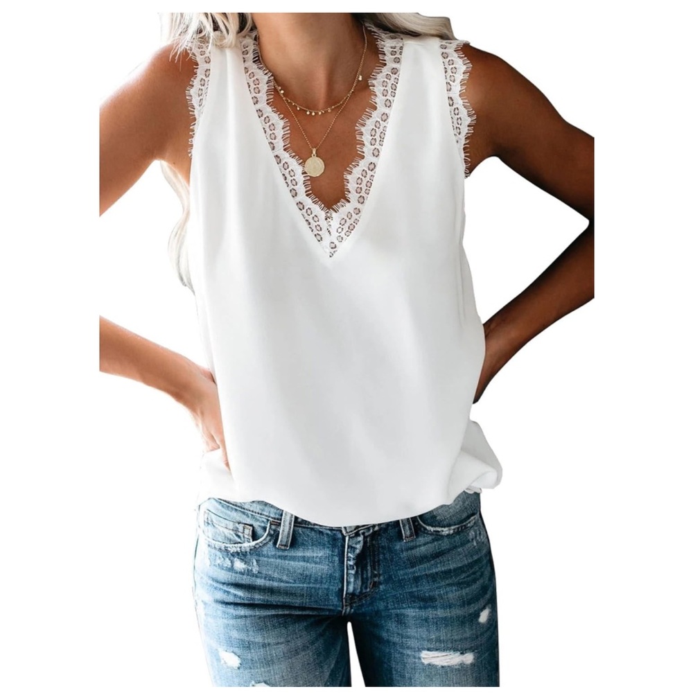Chic White Lace Women's Blouse